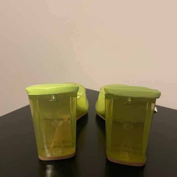 Lucite Wedge Mule Sandal Neon Yellow/ Green Women's 6WW Torrid - Picture 6 of 6